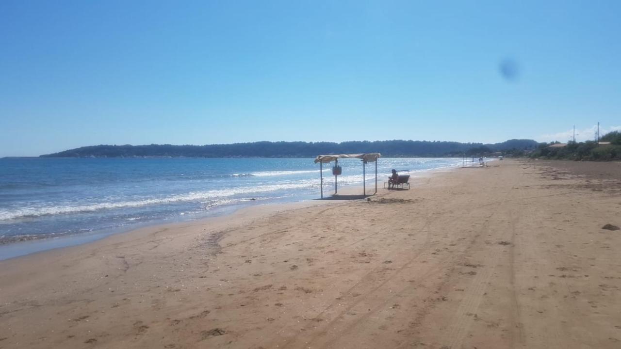 Vila Thailanda In Katakolo Pírgos Buitenkant foto